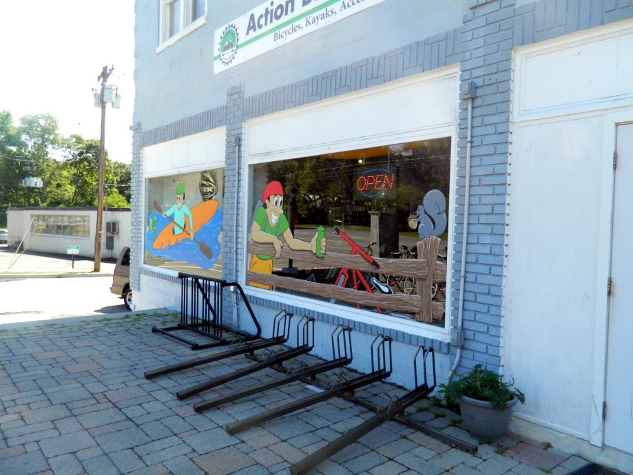 04 Action Bikes &amp; Outdoors#